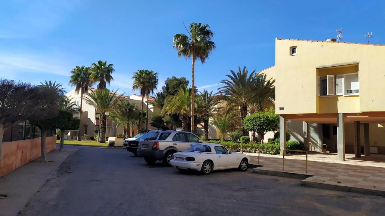 Atractivo Apartamento En La Playa Con Parking Roquetas de Mar Luaran gambar