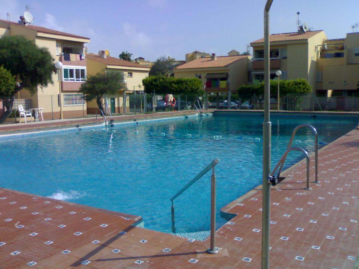 Atractivo Apartamento En La Playa Con Parking Roquetas de Mar Luaran gambar