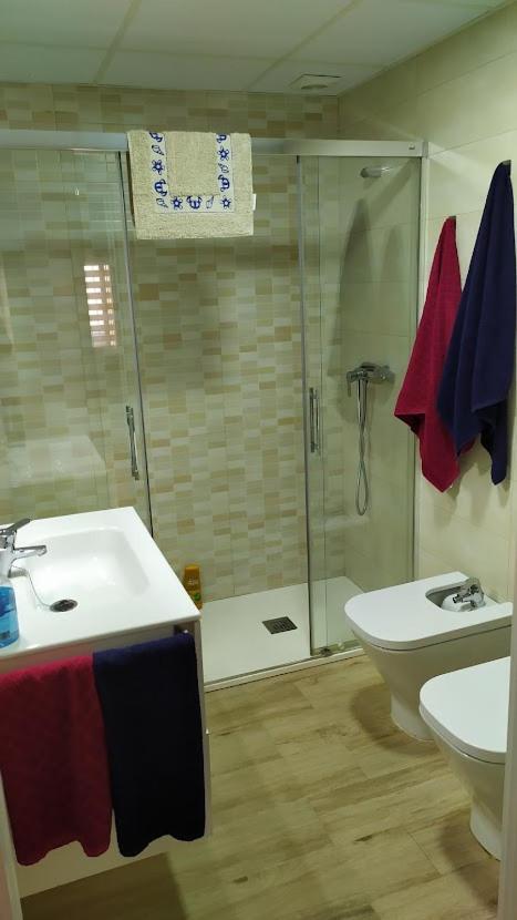Atractivo Apartamento En La Playa Con Parking Roquetas de Mar Luaran gambar