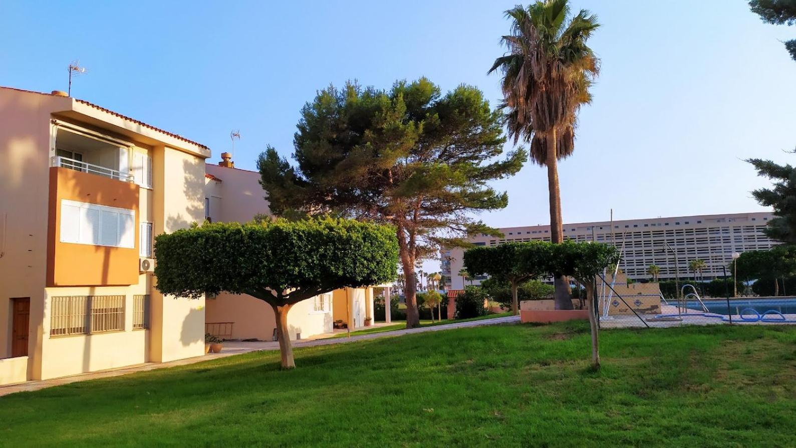 Atractivo Apartamento En La Playa Con Parking Roquetas de Mar Luaran gambar